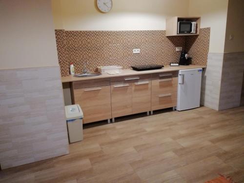 Apartment - Ground Floor image 4