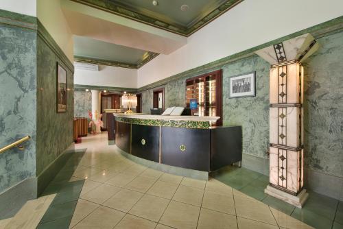 Hotel Esprit - image 4