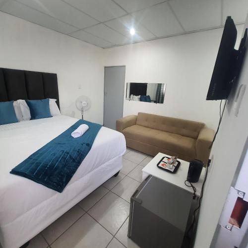 De Bliss Lodge, Germiston