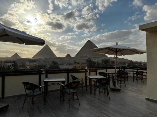Pyramids Era View - image 13