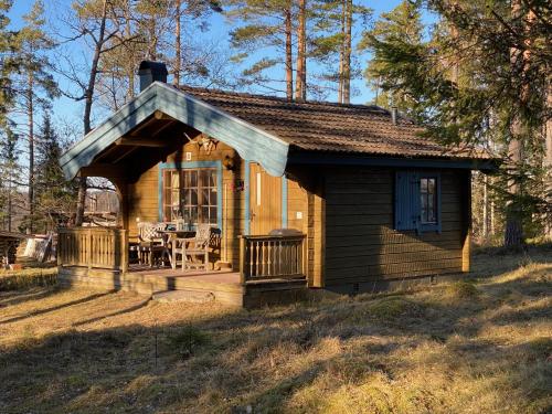 B&B Mullsjö - Timrad stuga i kanten av skogen med SPA möjlighet - Bed and Breakfast Mullsjö