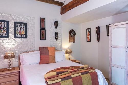 Glenda's Guest Suites - image 4