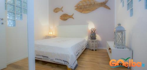 One-Bedroom Apartment image 10