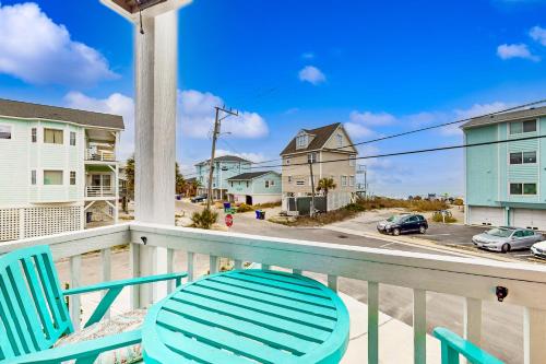 Cozy Carolina Beach Condo