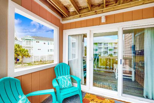 Cozy Carolina Beach Condo