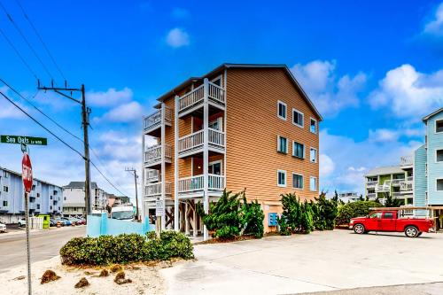 Cozy Carolina Beach Condo