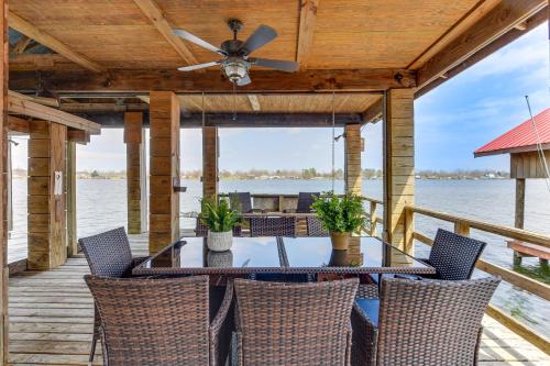 . Lakefront Oscar Home w/ Game Room + Boat Dock!