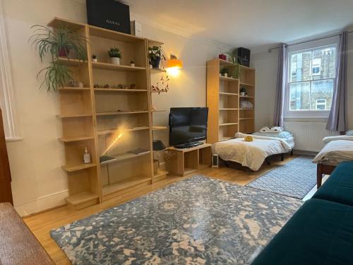 10 min to The Heart of London - Zone 2 - Charming 2 bed Apartment, Londýn (fotografie 5)