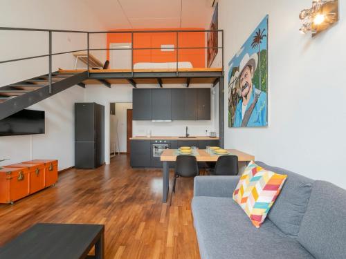 Xenia Apartments - Bright loft studio in Bovisa area, Milán