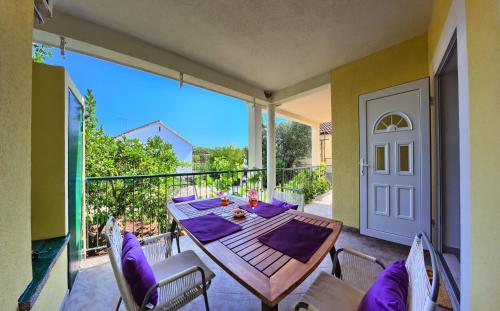 ระเบียง/ชานเรือน, Apartments CVITA Holiday in เซเชโว โรกอซนิคโก