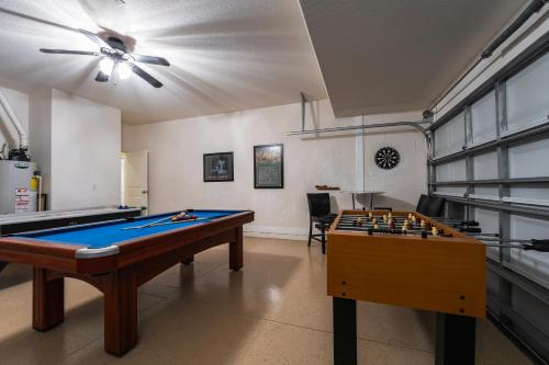 Resort home, Lakeview, private pool near to Disney in Davenport, USA