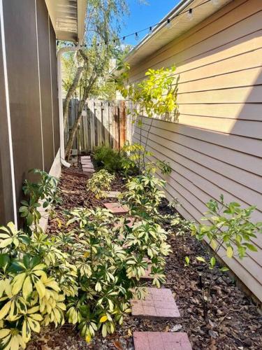 GREAT3Bed&3bath. 2balconies. Perfect Gainesville neighborhood in West Hills, USA