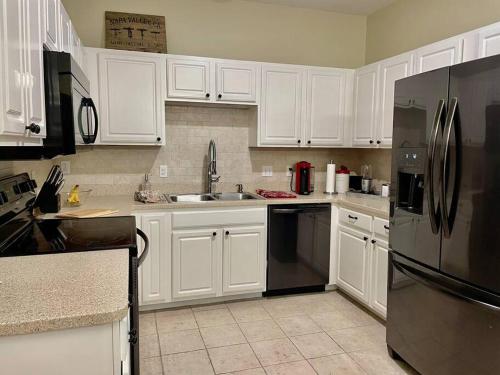 GREAT3Bed&3bath. 2balconies. Perfect Gainesville neighborhood in West Hills, USA
