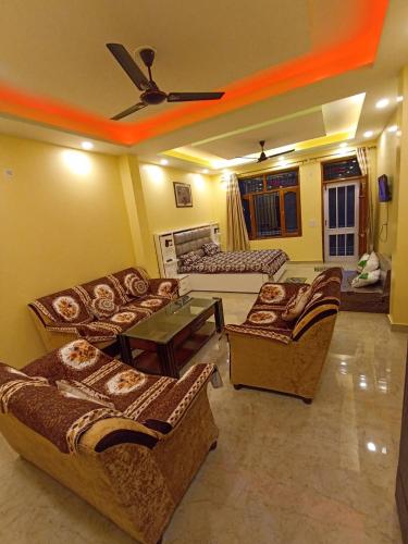 Kasauli Mountain Home Stay