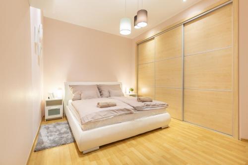 Downtown home by STN