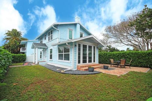 Modern 3BR, Pet-Friendly, WiFi, Washer & Dryer