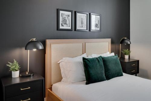 10 Percent OFF Elevator Rooftop with Hot Tub & Views in Nashville, USA