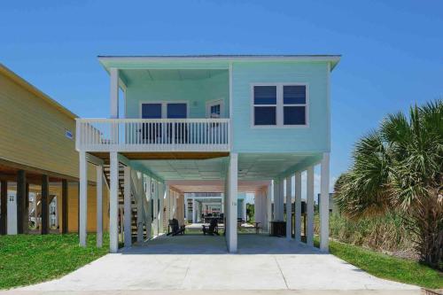 New Coastal Cottage With Pool in Rockport, USA