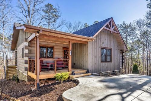 Beaumont - Lux Mountain View Cabin with Hot Tub in Ellijay, USA