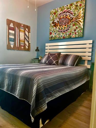 Vibrant Spot! Kids Luv Queen Bunkbed, Pool, Dog Ok in Rockport, USA