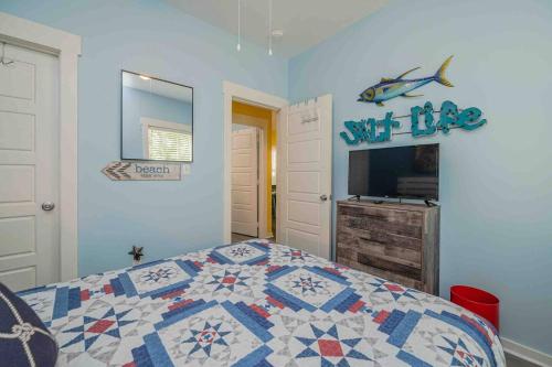 Vibrant Spot! Kids Luv Queen Bunkbed, Pool, Dog Ok in Rockport, USA