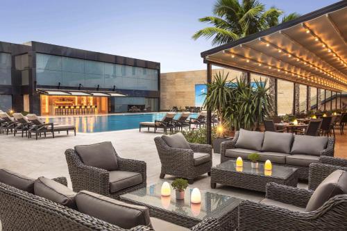 Swimming pool, Tango Arjaan by Rotana Istanbul in Maltepe