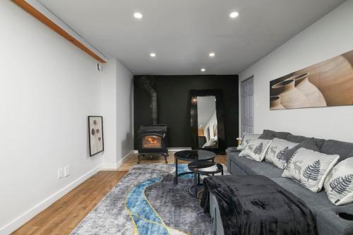 The Nordic 2BR Chalet by Instant Suites - 5 min to Tremblant Village