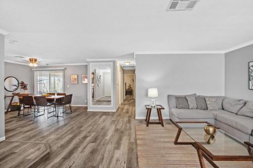 3BR, 1 Story Home w Hot tub, Grill, Sleeps 6, Las Vegas (fotografie 7)