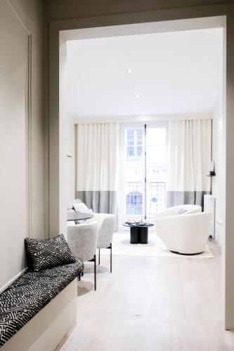 Bel appartement au centre de Paris - image 5