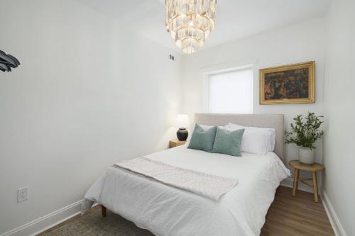 Silverwood Serenity - Balcony and City Views with Parking in Philadelphia, USA
