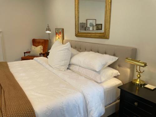 Charming Hillside Retreat in the Heart of Manayunk Charming Hillside Retreat in the Heart of Manayunk