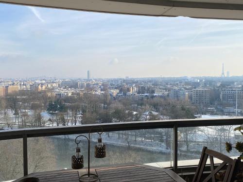 Appartement Climatisé, Front de Seine, Vue Panoramique sur Paris - Location saisonnière - Puteaux