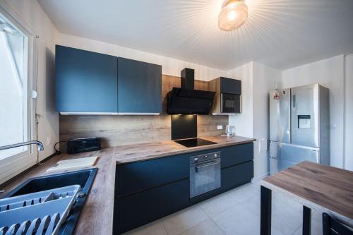 Élégance et confort- Vidéoprojecteur Tours-Parking (Elegance et confort- Videoprojecteur Tours-Parking) in Szent Avertin