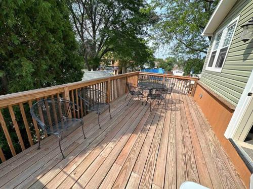 Private Home w/parking, Central Location in Milwaukee, USA