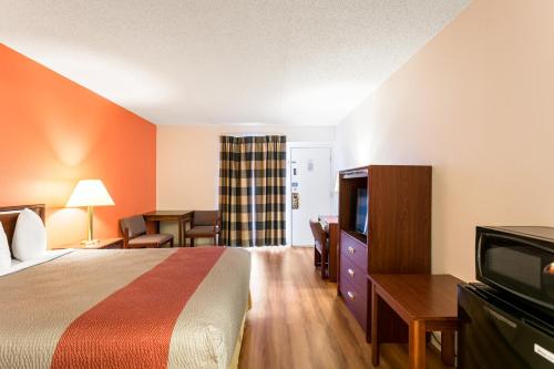 Motel 6-Butte MT - Historic City Center - image 11