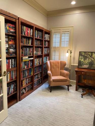 Center of Historical Village, Golf Cart Available, Sleep up to 10 in Pinehurst, USA
