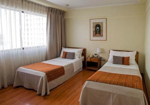 HOTEL DACARLO – Santiago de Chile, NY