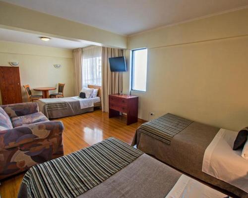 HOTEL DACARLO – Santiago de Chile, NY
