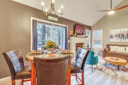 Cozy Cabin with Deck Less Than 1 Mi to Jack Frost Resort! in White Haven, USA