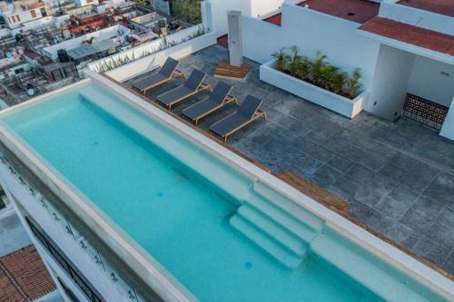 Torre Catalina. Ultra-Modern Versalles Getaway in Puerto Vallarta, Mexico