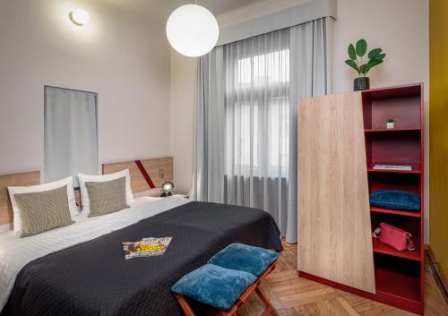 Two-Bedroom Apartment with Balcony image 8