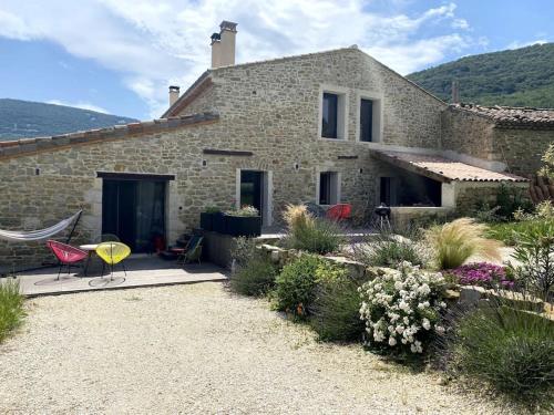 Charmant gîte de campagne en Drôme provençale gîte à louer Soyans