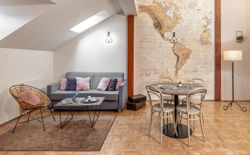 6 Continents Apartments by Adrez - image 5
