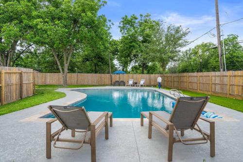 Pool 5 Star Large Deer Park home Super Host in 디어 파크