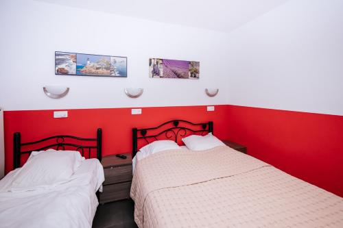 Hotel De La Poste – Paris, TX