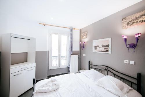 Hotel De La Poste – Paris, TX