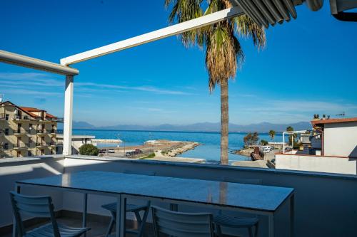 設施, +61 - Sea View Apartment in 阿格羅波利