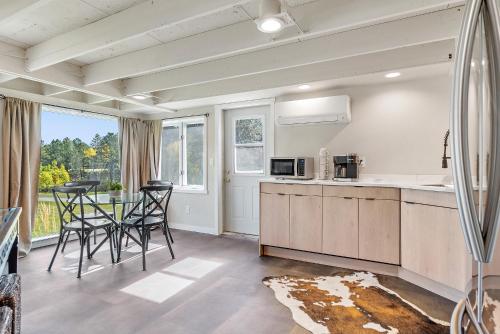 Deluxe Bungalow with Garden View