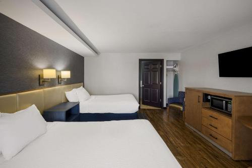 Best Western - Freeport Inn - image 10