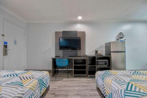 Rodeway Inn San Bernardino - image 12